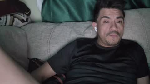 Snapshot of fernand89 chatting on February 21, 7:01 am fernand89 online show from February 21, 7:01 am