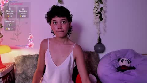 Snapshot of fernanda_indie chatting on September 8, 7:35 pm F E R N A N D A online show from September 8, 7:35 pm