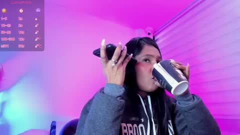 fernanda_liie_ online show from April 18, 12:20 pm