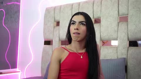 fernanda_thail_ online show from March 15, 8:04 pm