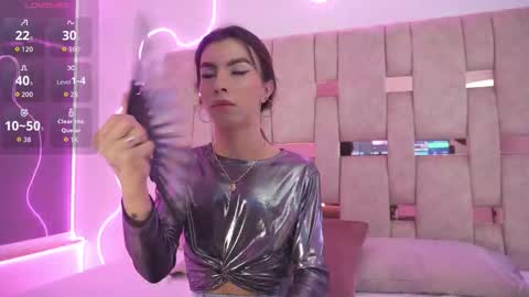fernanda_thail_ online show from March 23, 7:40 pm