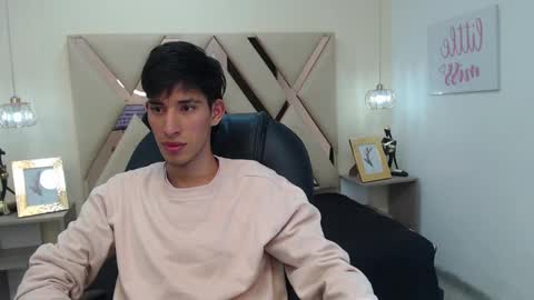 FER PHOENIX online show from February 12, 3:29 am