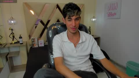 FER PHOENIX online show from October 18, 4:26 am