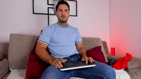 Snapshot of ferxomagno chatting on April 18, 7:58 pm ferxomagno online show from April 18, 7:58 pm