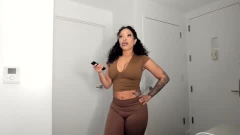 Snapshot of fetishfriendlyfreak chatting on October 17, 2:48 am ADREAM online show from October 17, 2:48 am