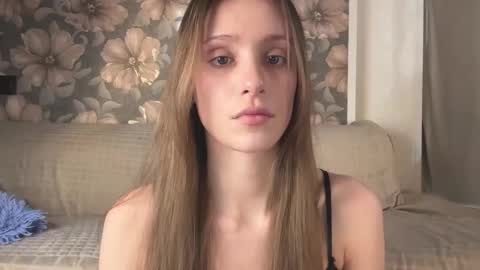 Lisa online show from February 19, 8:21 am