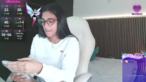 Freyja  online show from March 23, 5:17 pm