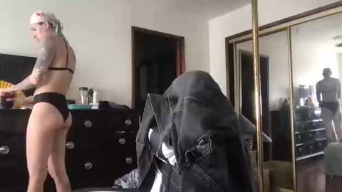 fgsammie online show from February 3, 7:30 pm