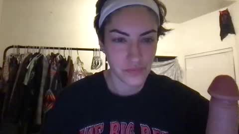 fgsammie online show from March 8, 2:04 am