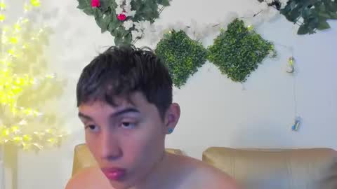 Snapshot of fher_rivers1 chatting on April 14, 4:57 pm Fher Rivers online show from April 14, 4:57 pm
