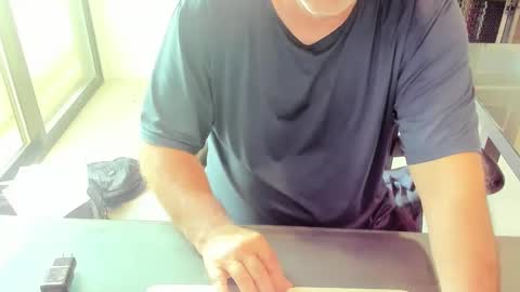 Snapshot of fhetzl chatting on September 30, 3:17 pm fhetzl online show from September 30, 3:17 pm