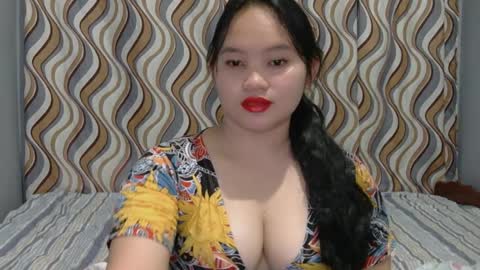 Snapshot of fhwilloughbyxx chatting on April 5, 1:03 am fhwilloughbyxx online show from April 5, 1:03 am