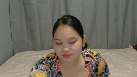 Snapshot of fhwilloughbyxx chatting on April 8, 5:24 pm fhwilloughbyxx online show from April 8, 5:24 pm
