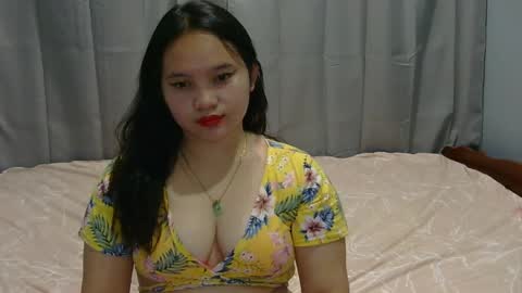 Snapshot of fhwilloughbyxx chatting on April 10, 5:56 am fhwilloughbyxx online show from April 10, 5:56 am