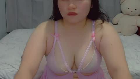 Snapshot of fhwilloughbyxx chatting on April 17, 9:45 am fhwilloughbyxx online show from April 17, 9:45 am