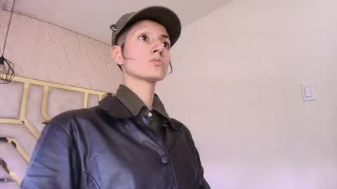   online show from May 28, 11:51 am