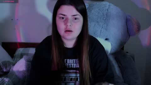 Snapshot of fiery__lady_ chatting on December 6, 7:34 pm Evita online show from December 6, 7:34 pm