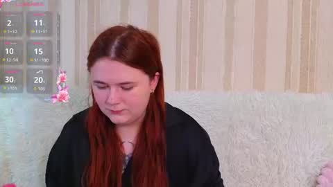 Snapshot of fiery_foxy chatting on June 28, 5:57 am Mabel online show from June 28, 5:57 am