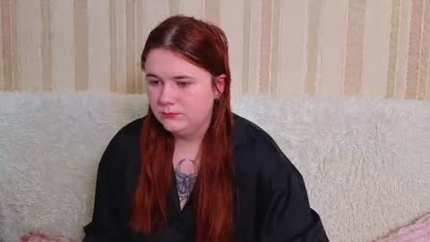Snapshot of fiery_foxy chatting on June 29, 6:30 am Mabel online show from June 29, 6:30 am