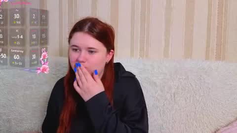 Snapshot of fiery_foxy chatting on June 29, 10:48 am Mabel online show from June 29, 10:48 am