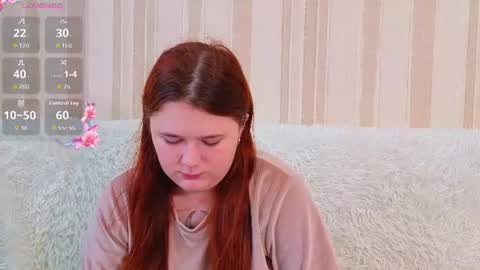 Snapshot of fiery_foxy chatting on July 9, 7:23 am Mabel online show from July 9, 7:23 am