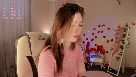 Snapshot of fieryfeline chatting on April 25, 3:31 am Filla online show from April 25, 3:31 am