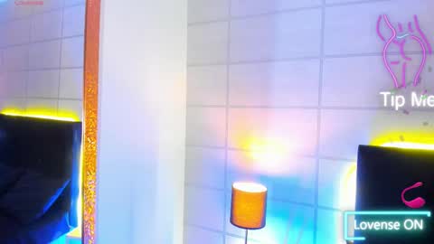 Snapshot of fieryluciana chatting on October 5, 4:44 am Luciana online show from October 5, 4:44 am