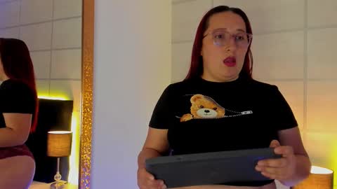 Snapshot of fieryluciana chatting on October 8, 5:49 am Luciana online show from October 8, 5:49 am