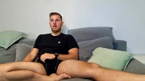 Snapshot of fikol123 chatting on September 23, 6:27 am fiolkamil online show from September 23, 6:27 am