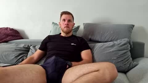 Snapshot of fikol123 chatting on September 26, 8:07 am fiolkamil online show from September 26, 8:07 am