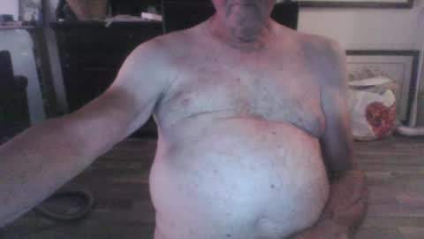 Snapshot of fileiro1959 chatting on August 5, 8:28 am Fileiro1959 online show from August 5, 8:28 am