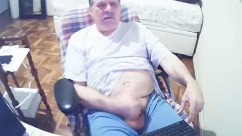 filhober online show from December 14, 2:56 am