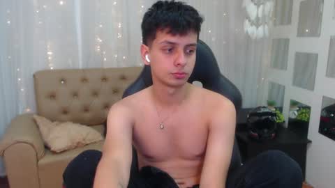 Filip David online show from December 17, 4:53 pm