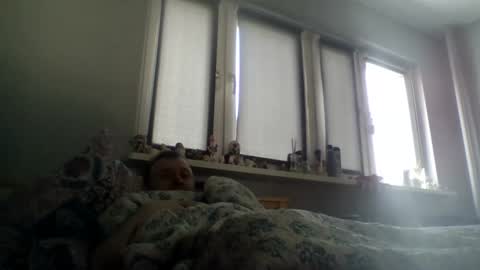 Snapshot of filipek757 chatting on February 19, 8:32 am filipek757 online show from February 19, 8:32 am