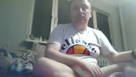 Snapshot of filipek757 chatting on March 10, 10:04 pm filipek757 online show from March 10, 10:04 pm