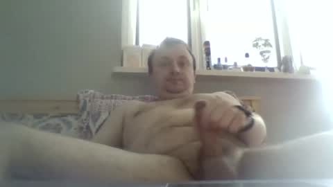 Snapshot of filipek757 chatting on April 19, 10:36 am filipek757 online show from April 19, 10:36 am