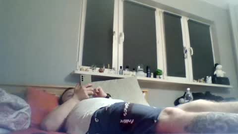 Snapshot of filipek757 chatting on June 15, 8:44 pm filipek757 online show from June 15, 8:44 pm