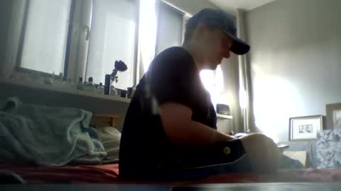Snapshot of filipek757 chatting on June 21, 3:25 pm filipek757 online show from June 21, 3:25 pm