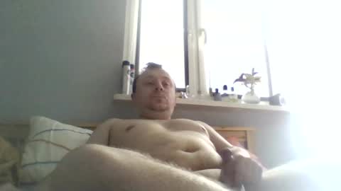 Snapshot of filipek757 chatting on July 2, 7:58 am filipek757 online show from July 2, 7:58 am