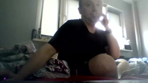 Snapshot of filipek757 chatting on July 12, 10:06 am filipek757 online show from July 12, 10:06 am