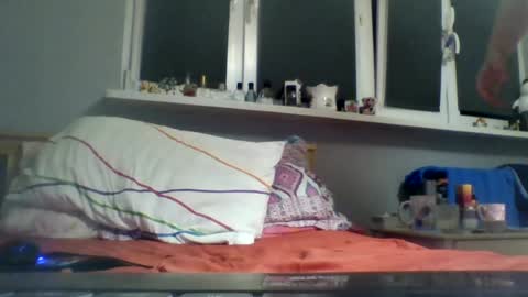 Snapshot of filipek757 chatting on July 24, 9:35 pm filipek757 online show from July 24, 9:35 pm