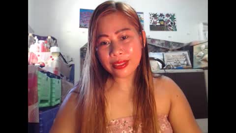 Snapshot of filipina_beauty69 chatting on February 21, 1:28 am filipina beauty. online show from February 21, 1:28 am