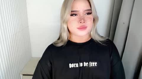  Angela  DONT FORGET TO FOLLOW AND GIVE ME APPRECIATION online show from November 12, 4:46 am