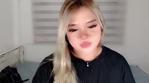  Angela  DONT FORGET TO FOLLOW AND GIVE ME APPRECIATION online show from January 9, 3:20 am