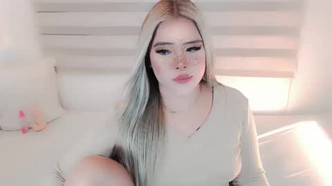 Snapshot of filipina_slutty69xxx chatting on April 9, 6:19 am Angela DONT FORGET TO FOLLOW AND GIVE ME APPRECIATION online show from April 9, 6:19 am