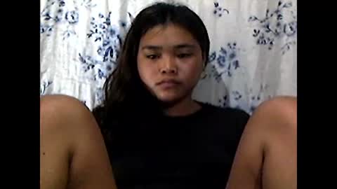 filipinagirl_18 online show from April 26, 9:56 pm