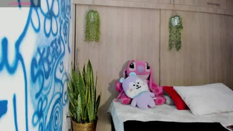 Snapshot of filletatouee chatting on April 6, 4:46 am filletatouee online show from April 6, 4:46 am
