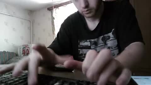 Snapshot of fillipsondon chatting on July 17, 10:11 am Whitechocolate online show from July 17, 10:11 am