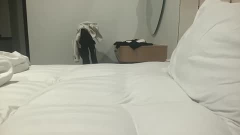 filouxx70 online show from November 24, 7:24 pm