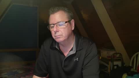 Snapshot of finderfiner chatting on November 13, 11:20 am finderfiner online show from November 13, 11:20 am